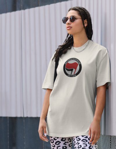 Antifa Antifaschistische Aktion Flag Oversized Faded T-shirt